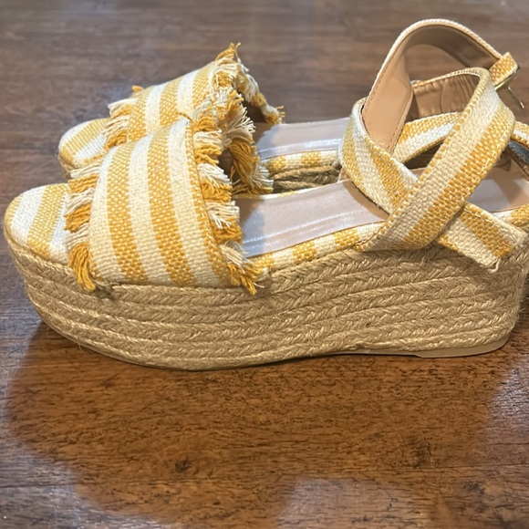 NWOT Charlotte Russe Espadrilles Wedge Platforms with Ankle Strap - Picture 6 of 10